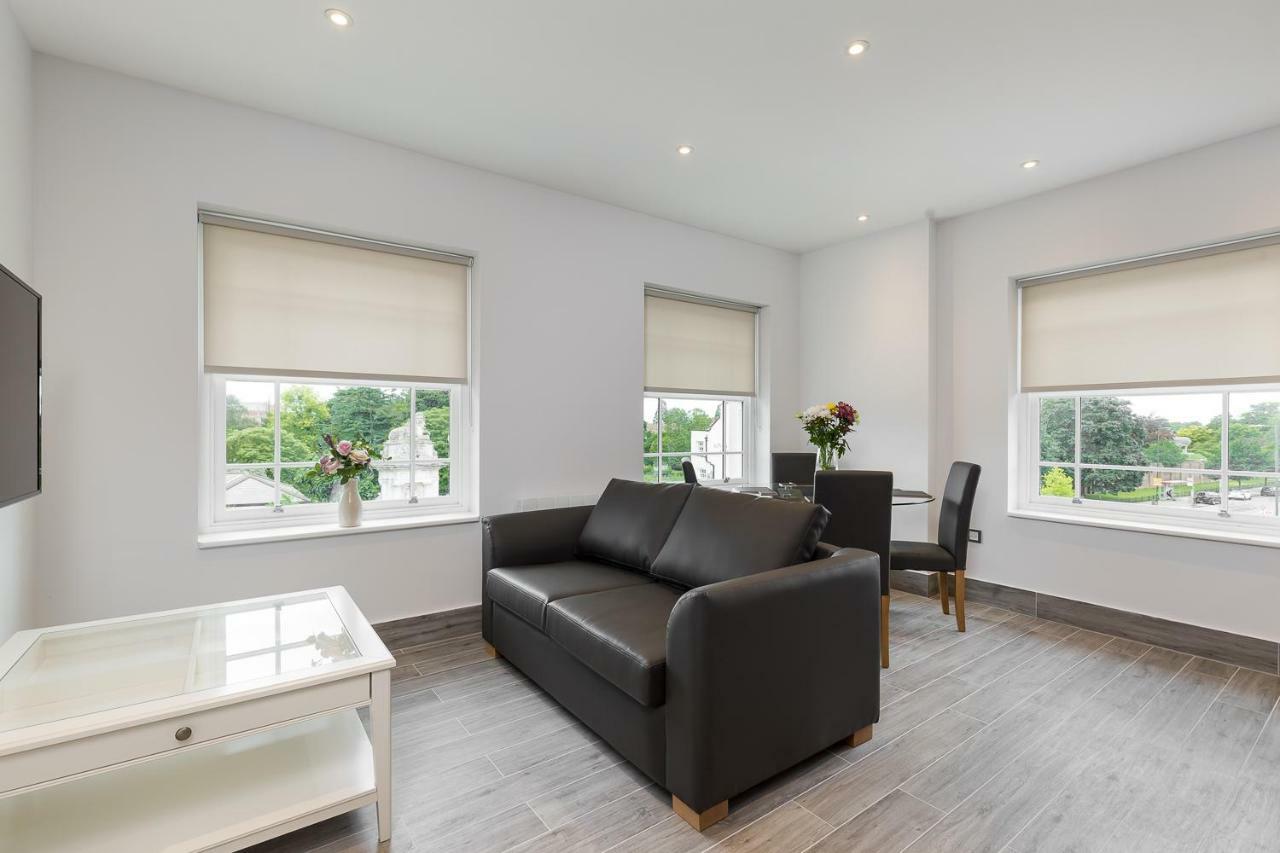 The Lion Gate Apartments East Molesey Exteriér fotografie