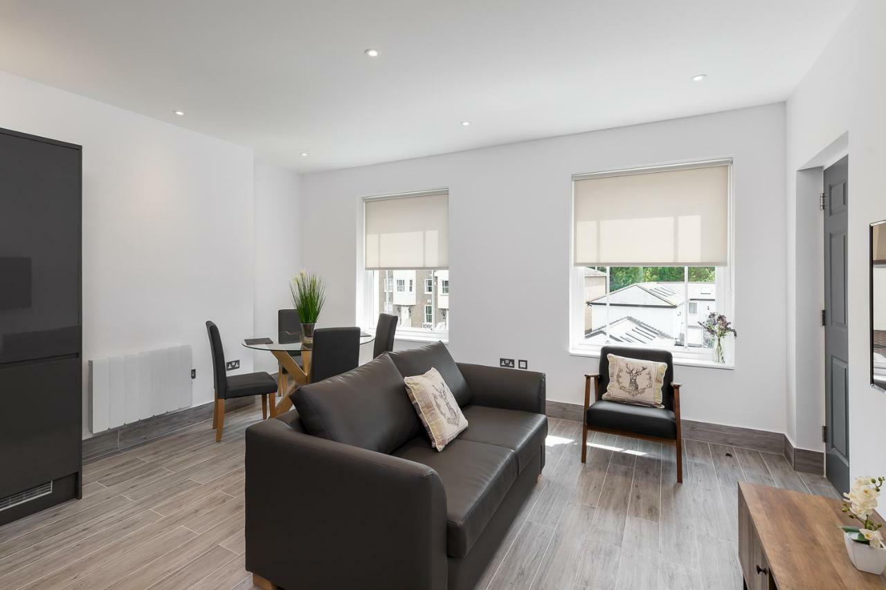 The Lion Gate Apartments East Molesey Exteriér fotografie
